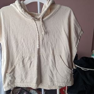 Cropped sleeveless sweatshirt